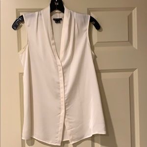 Sleeveless blouse